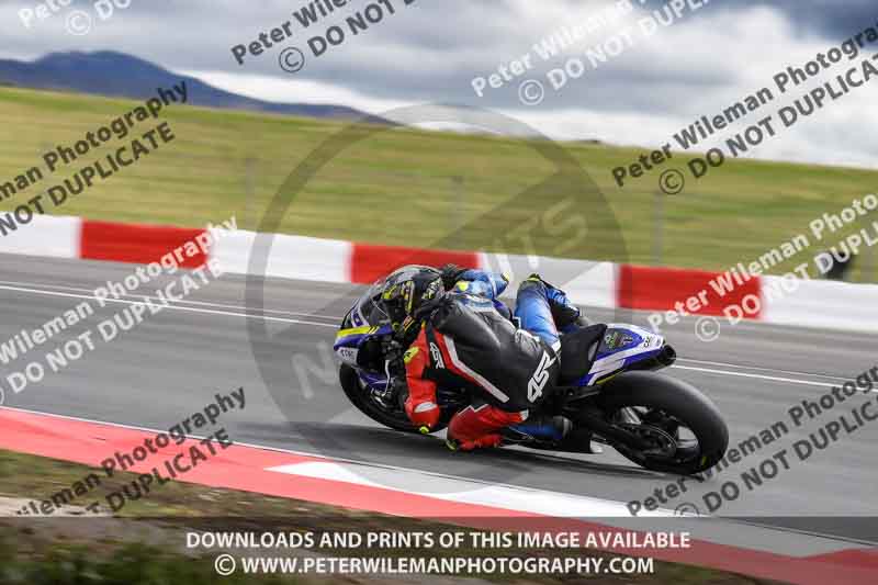 cadwell no limits trackday;cadwell park;cadwell park photographs;cadwell trackday photographs;enduro digital images;event digital images;eventdigitalimages;navarra;no limits trackdays;peter wileman photography;racing digital images;trackday digital images;trackday photos